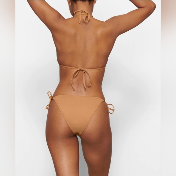 SKIMS SWIM DIPPED TIE BOTTOMS/ NWT/ALMOND/S, M - Picture 5 of 17